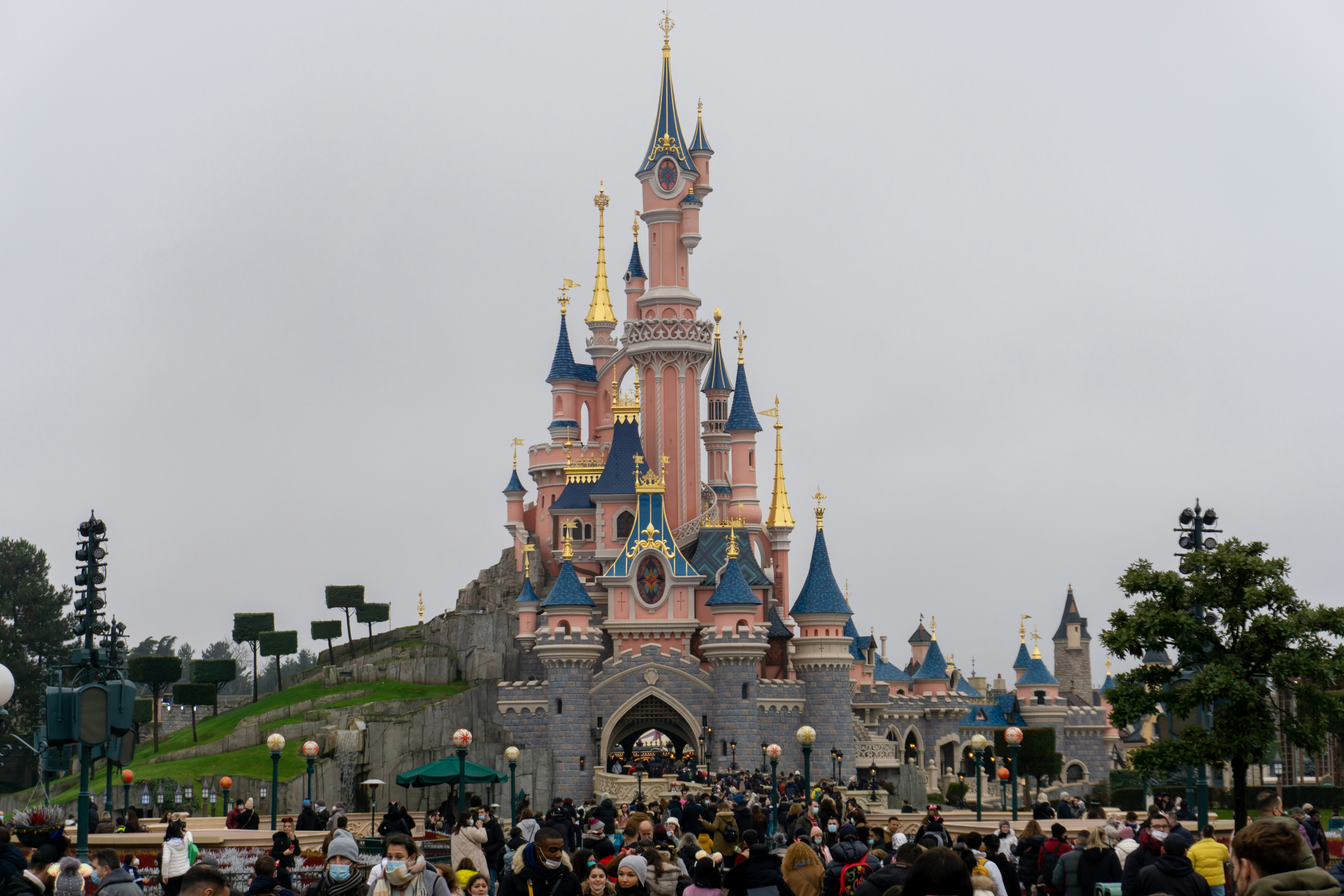 Guide zu den Winterfeierlichkeiten im Disneyland Paris: Die besten Planungstipps für einen zauberhaften Ausflug